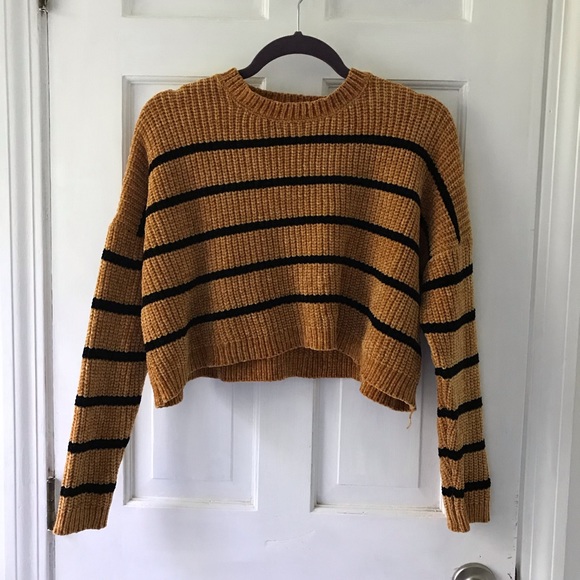 Honey and black-striped knit sweater!! Cropped!! - Picture 1 of 3